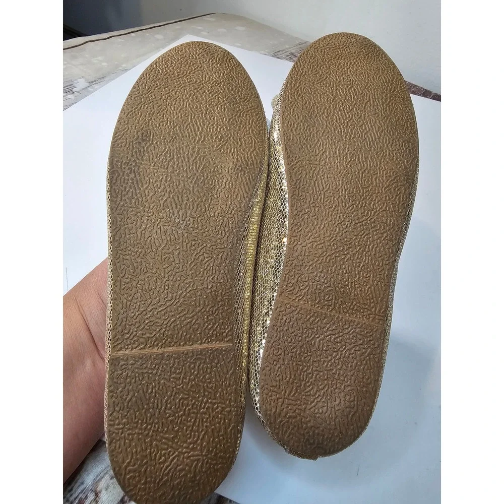 BCBG Girls Tillie Gold Glitter Floral Ballet Flats Round Toe Slip On Shoes 3M
